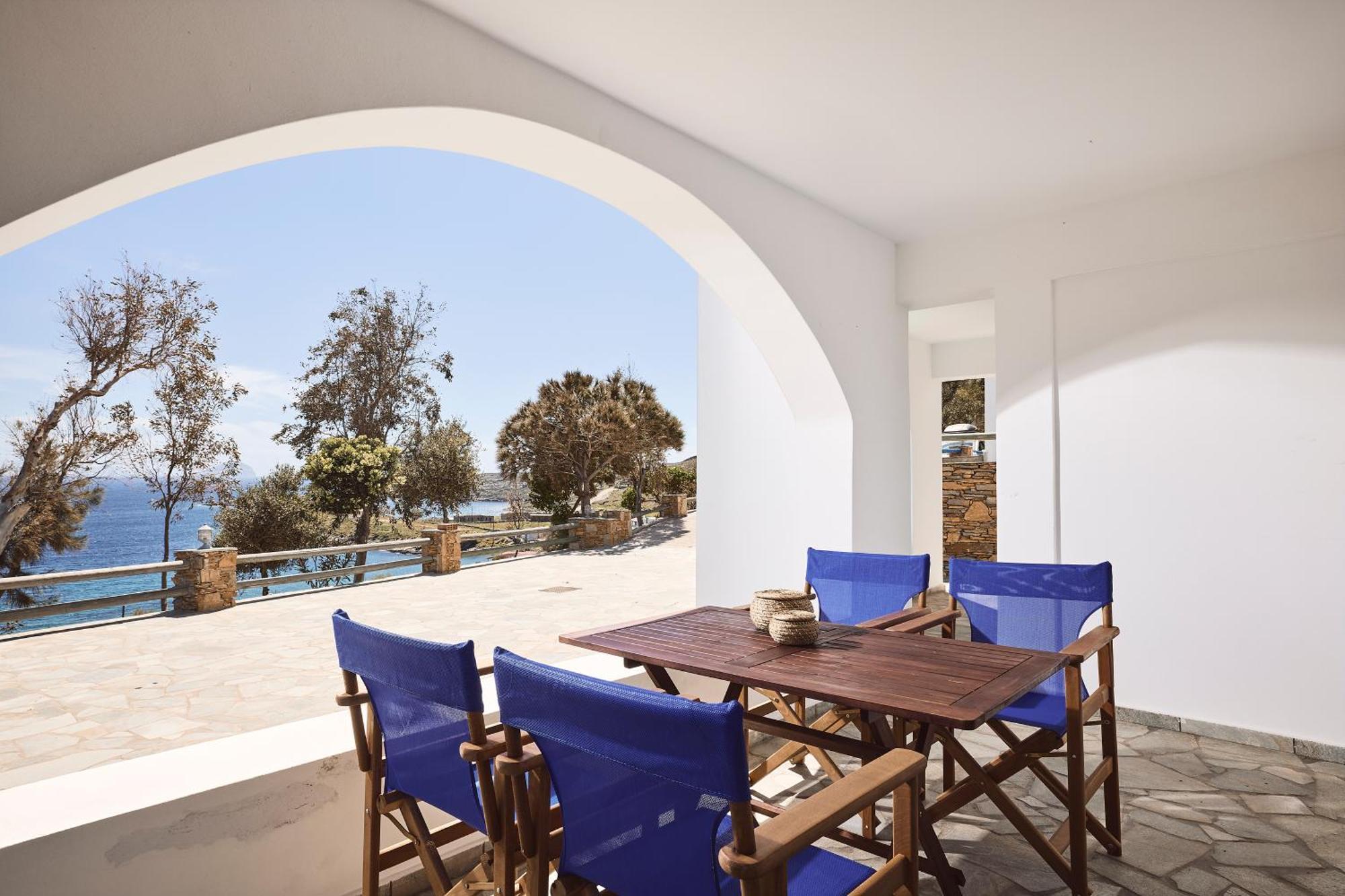 Tramontana Suites Agios Stefanos  Exterior foto